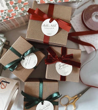 Carica l'immagine nel visualizzatore di Gallery, Scatola Tarte Natalizie per BruciaEssenze - Bottega degli Elfi