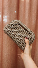 Carica l&#39;immagine nel visualizzatore di Gallery, Mavi - Clutch Bag Tortora
