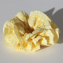 Carica l'immagine nel visualizzatore di Gallery, Love Ibiza - Mega Scrunchies Butter
