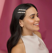 Carica l&#39;immagine nel visualizzatore di Gallery, Kitsch - Set 2 fermagli Strass
